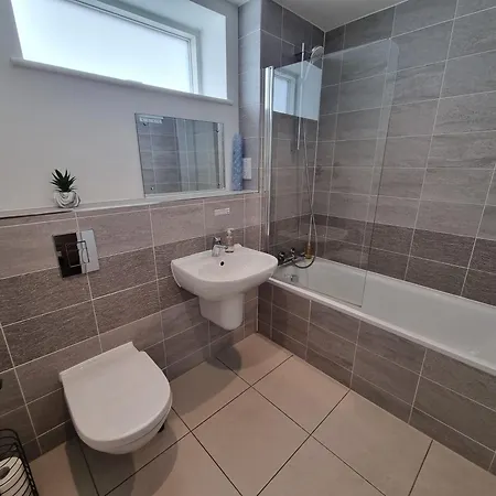 Daire Cooperage Court By Cliftonvalley